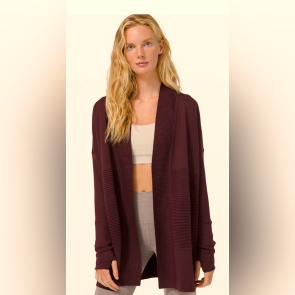 Lululemon 100% Merino Wool Sit In Lotus Wrap IICassis Cardigan Sz 8 EUC
